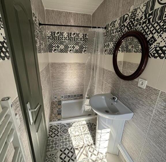 اتاق استاندارد یک نفره, Chambre D Hôtes Arcis Sur Aube