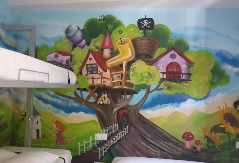 اتاق لوکس چهار تخته, Familyhostelpinto