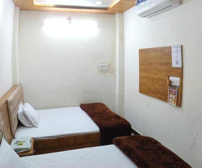 غرفة ديلوكس عائلية, Yuvan Palace