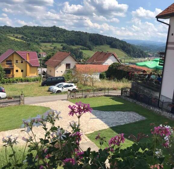 اتاق خانوادگی, Guesthouse Djuro