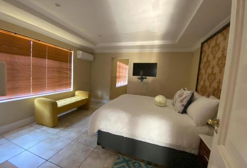 اتاق استاندارد, Lizzards Villa Guest House