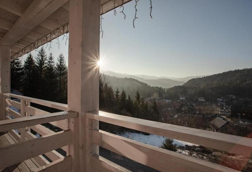 Comfort room with balcony, Wellland