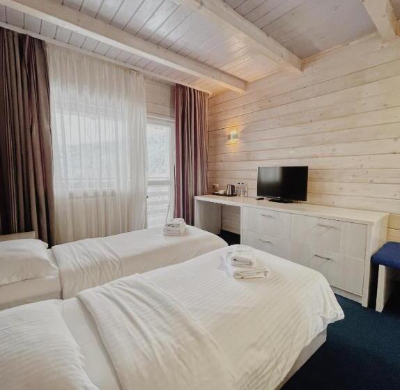 Comfort room with balcony, Wellland