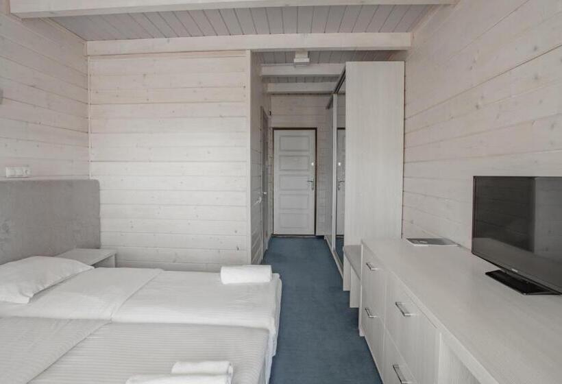 Comfort room with balcony, Wellland