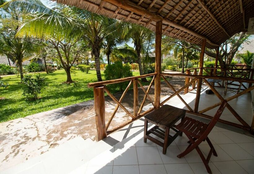 اتاق لوکس با چشم‌انداز دریا, Tanzanite Beach Resort