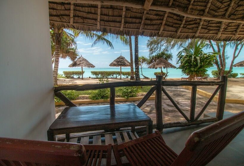 اتاق لوکس با چشم‌انداز دریا, Tanzanite Beach Resort