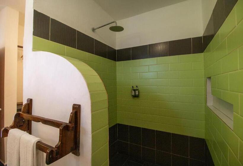 اتاق لوکس با چشم‌انداز دریا, Tanzanite Beach Resort