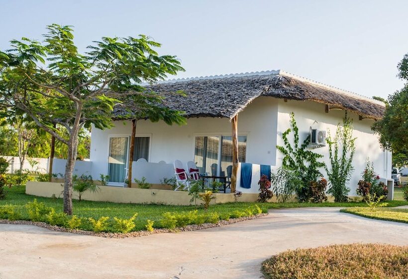 اتاق لوکس با چشم‌انداز دریا, Tanzanite Beach Resort
