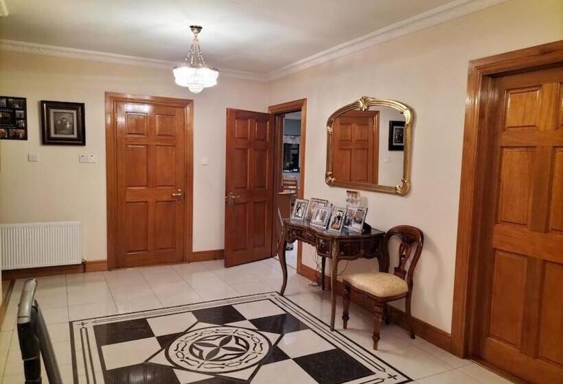 Стандартный Номер Кровать Кинг, Ballnamona House