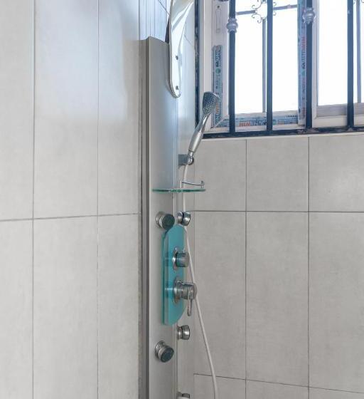 اتاق استاندارد یک نفره, Lifetyme Homes