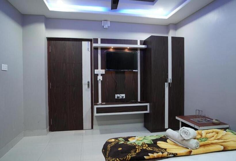 اتاق لوکس, Diya Lodge !! Near Toy Train Park !! New Digha !!