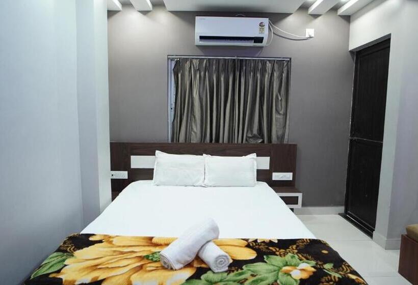 اتاق لوکس, Diya Lodge !! Near Toy Train Park !! New Digha !!