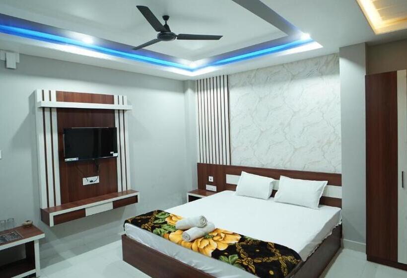 سوییت, Diya Lodge !! Near Toy Train Park !! New Digha !!