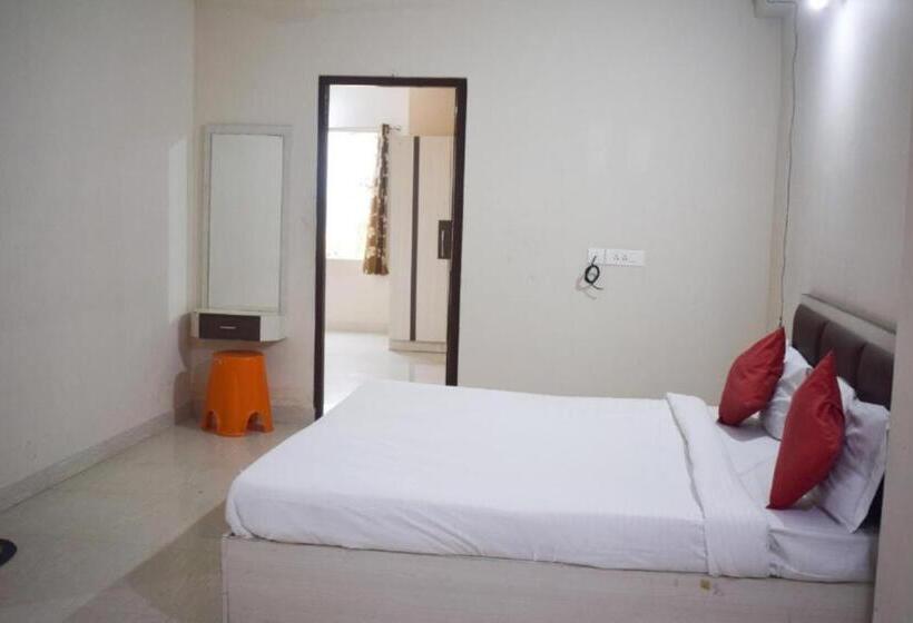 اتاق لوکس چهار تخته, Grand Resort Puri   Swimming Pool And Garden, Near Sea Beach And Temple Fully Air Conditioned