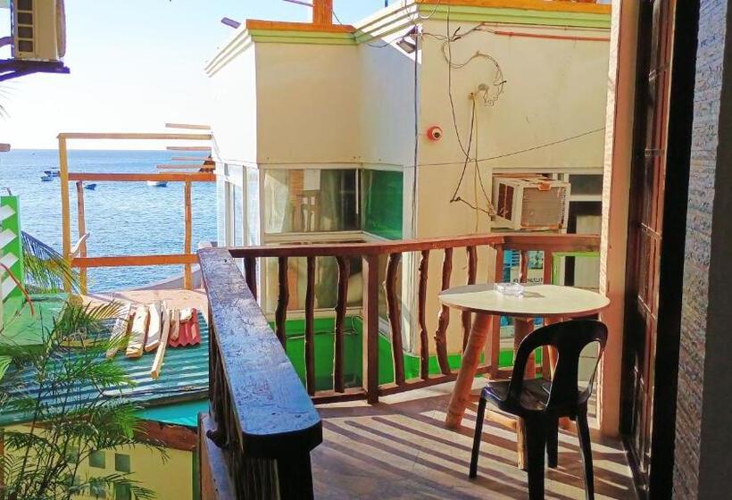 اتاق یک تخته با تراس, Tina S Reef Divers & Super Diving
