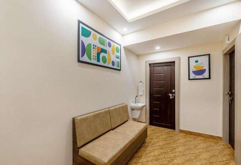 اتاق سوپریور, Treebo Sky City Grand