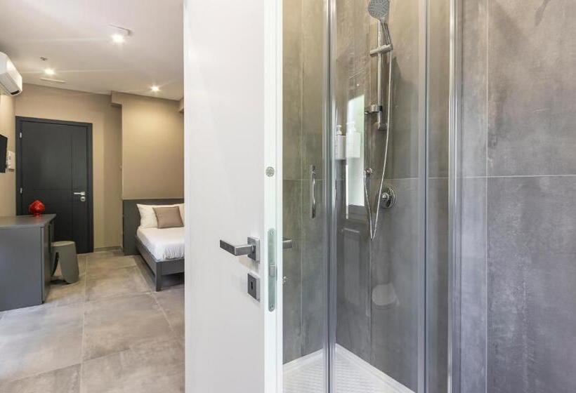 اتاق استاندارد یک نفره, Testani Guest House Special