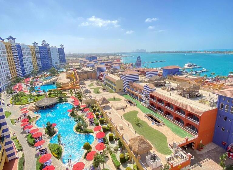 آپارتمان 2 خوابه با چشم‌انداز دریا, Porto Marina Hotel Chalet Seaview   شاليه فندقي بورتو مارينا مارينا 3 الساحل الشمالي فيو بحر و بحيرة