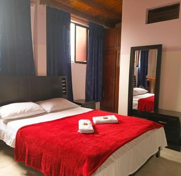 اتاق استاندارد سه نفره, Hostal Donde Alejo