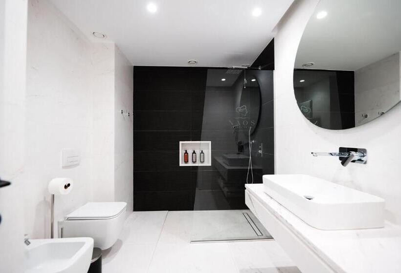 اتاق لوکس خانوادگی, Naos Luxury