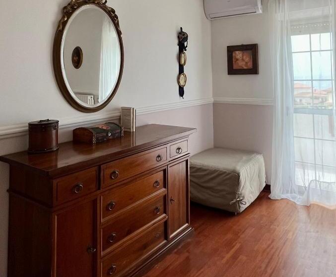 اتاق استاندارد با بالکن, Ivy S House B&b