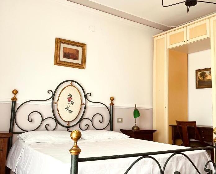 اتاق استاندارد با بالکن, Ivy S House B&b