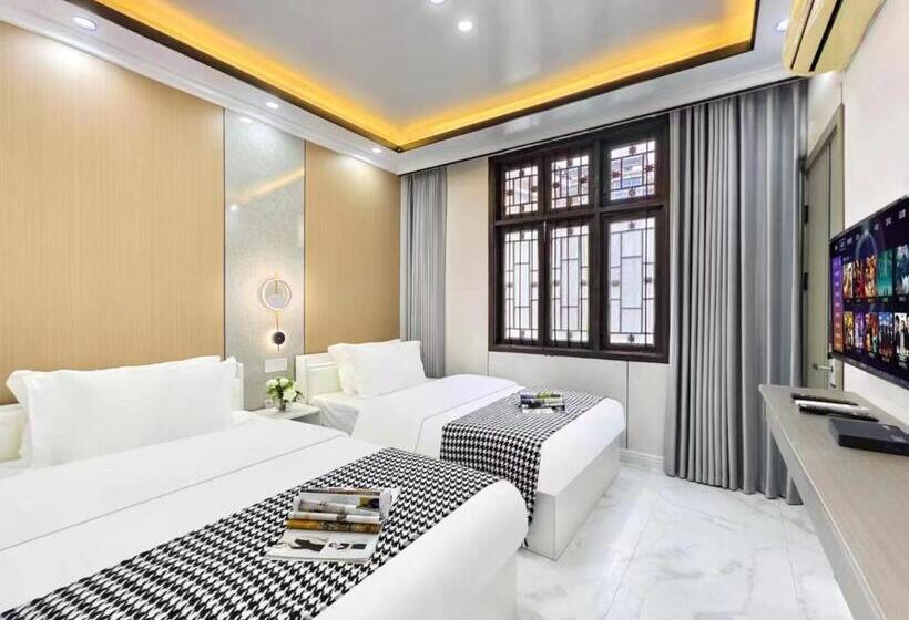 اتاق استاندارد, 聚贤居客栈 Fenghuang Juxianju Inn