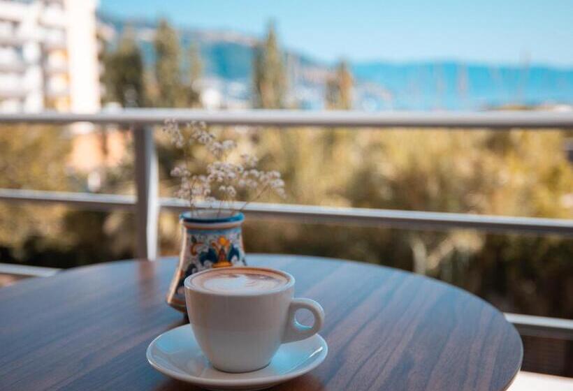 اتاق لوکس, Green Boutique