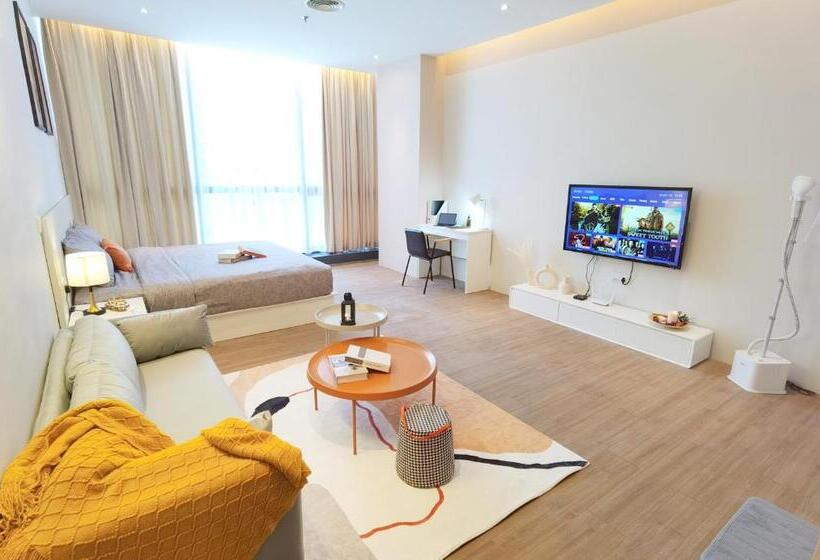 اتاق لوکس با تخت بزرگ, Bangsar Trade Centre By Airhost