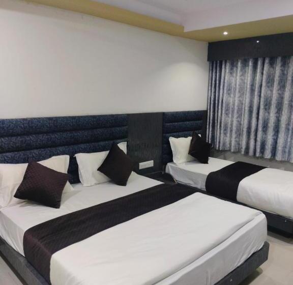 اتاق لوکس سه تخته, Mewad Inn