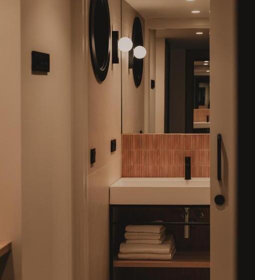 آپارتمان پریمیوم 1 خوابه, Pau Suites