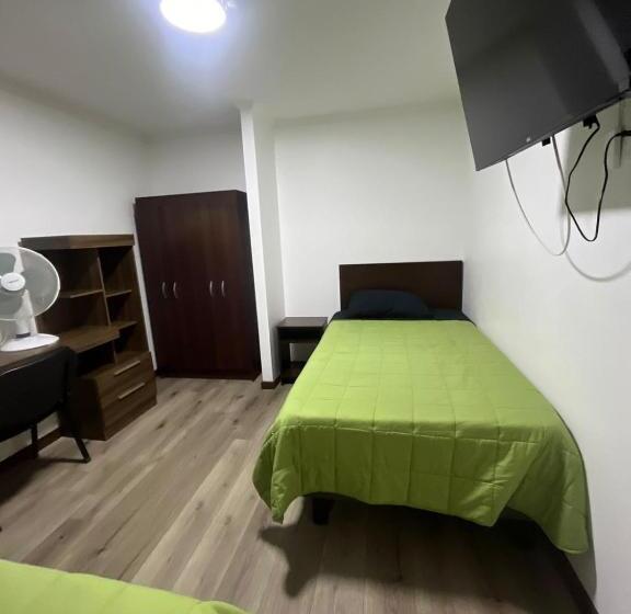 اتاق استاندارد, Hostal The Marys House