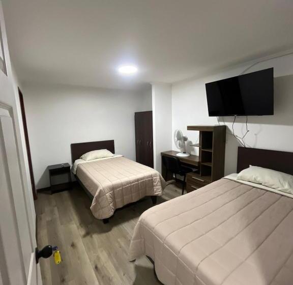 اتاق استاندارد, Hostal The Marys House