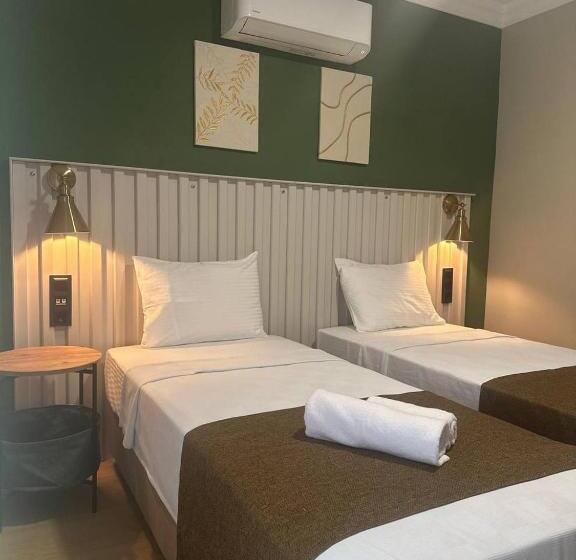 اتاق استاندارد, Red Castle Hotel & Pub