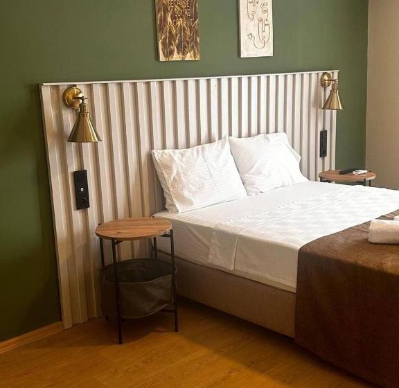 اتاق استاندارد, Red Castle Hotel & Pub