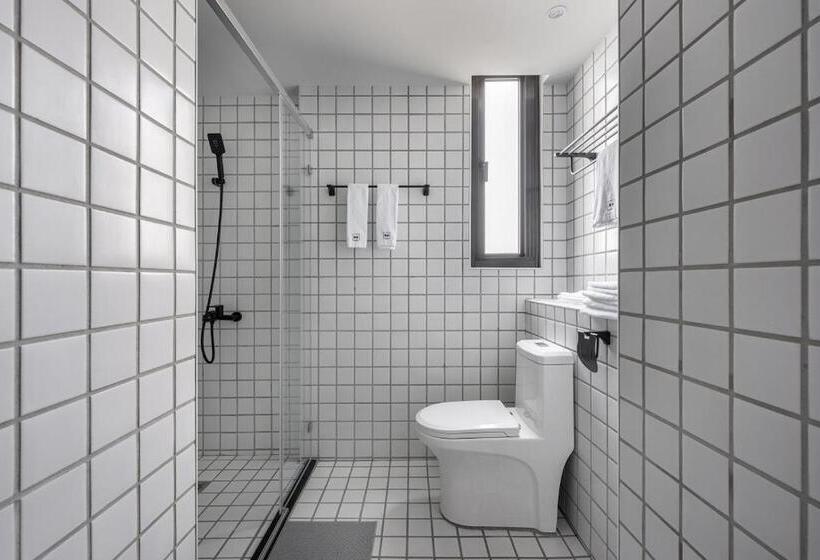 اتاق سوپریور, H Suite Inn