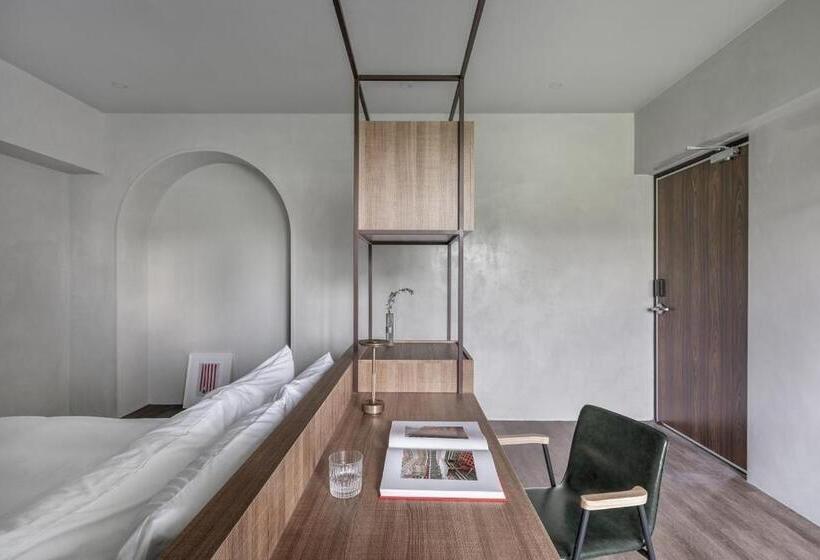 اتاق سوپریور, H Suite Inn