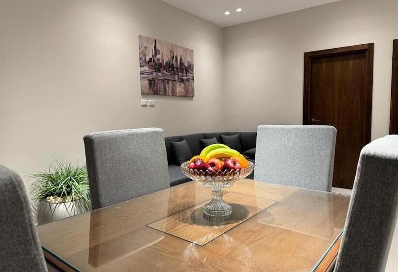 آپارتمان لوکس 2 خوابه, Elegance Tower