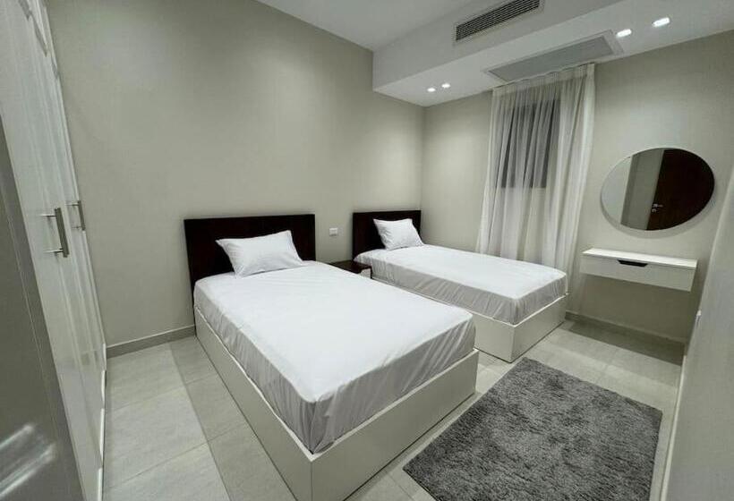 آپارتمان دلوکس 3 خوابه, Elegance Tower
