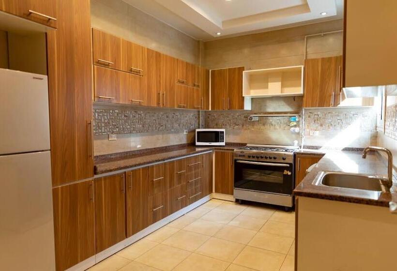 3 Bedroom Premium Apartment, Elegance Tower
