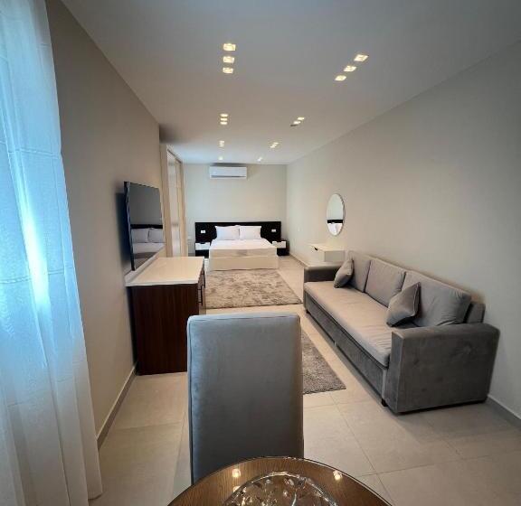 استودیو استاندارد با تخت کینگ, Elegance Tower