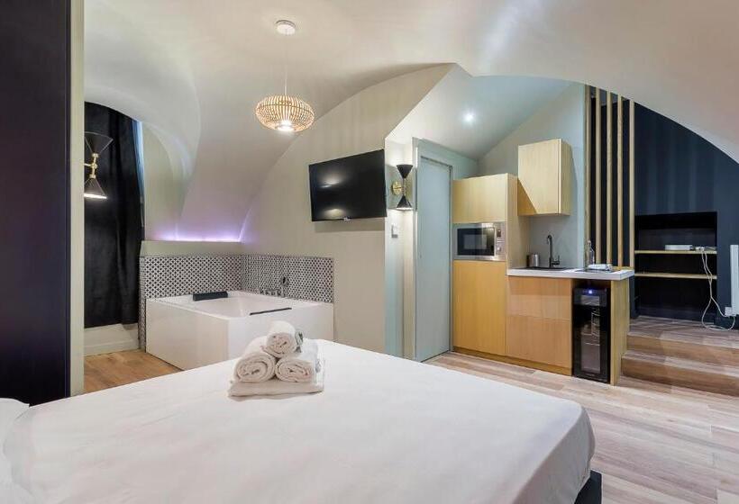 اتاق استاندارد با وان آب گرم, Suite Romantique Balnéo Centre Lyon