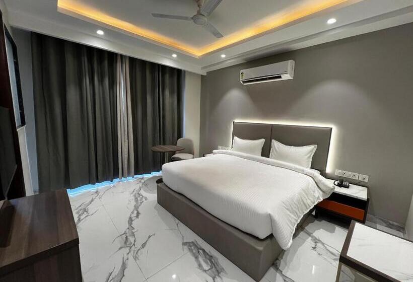 패밀리 룸, Hoften Sukh Vasa, Sector 51 Gurgaon