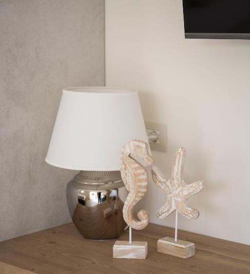 سوییت با چشم‌انداز دریا, Terramarina Boutique
