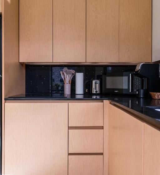 استودیو استاندارد با بالکن, Olive Apartments