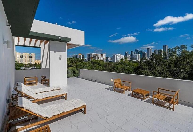 تختخواب در اتاق مشترک, Olive Apartments