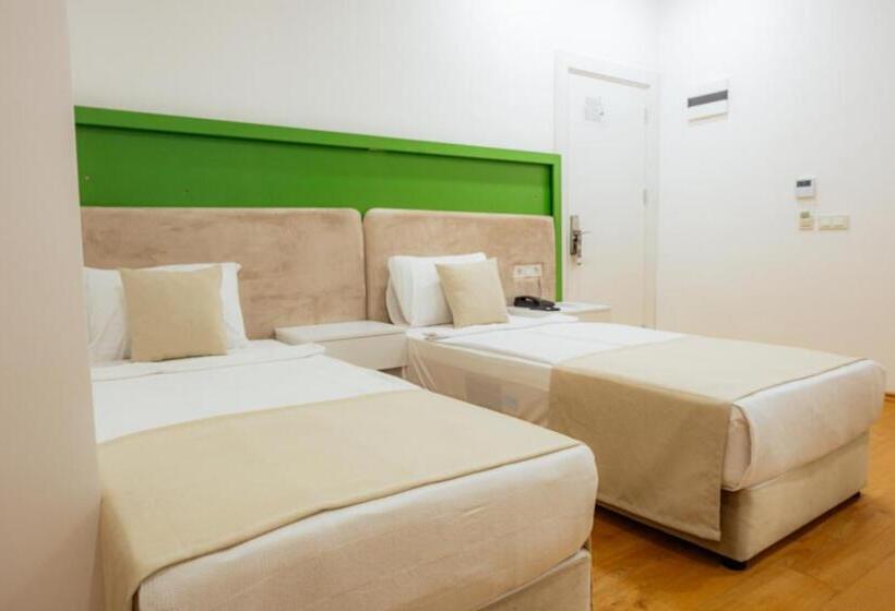 家庭套房, Regenesis Hotel & Spa