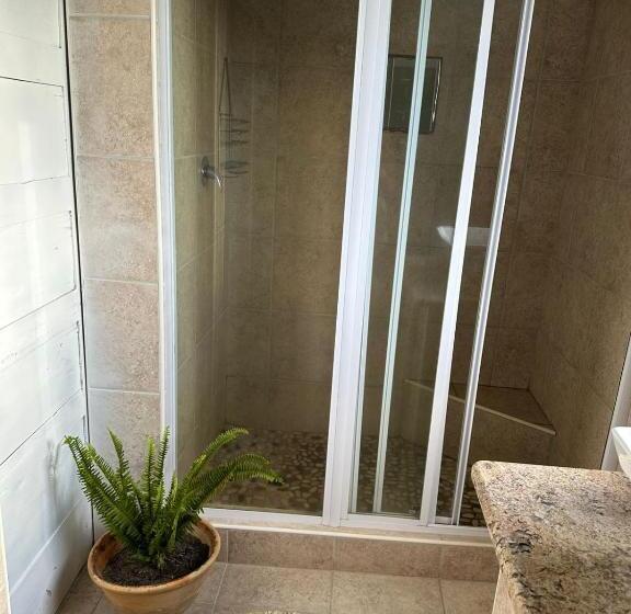 اتاق استاندارد, Lehani Beach Hostel