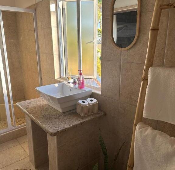اتاق استاندارد, Lehani Beach Hostel