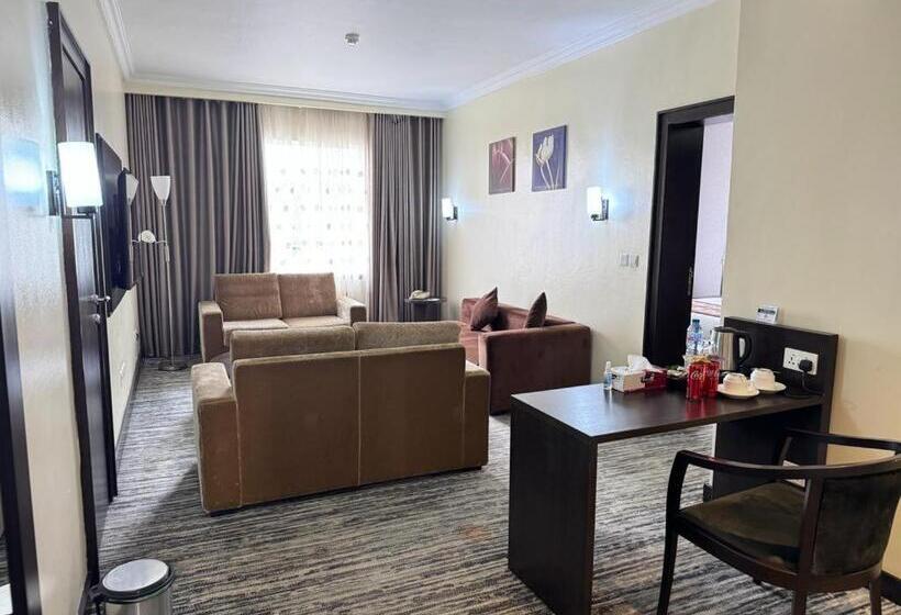 سوییت اجرایی, Golden Tulip Ibadan